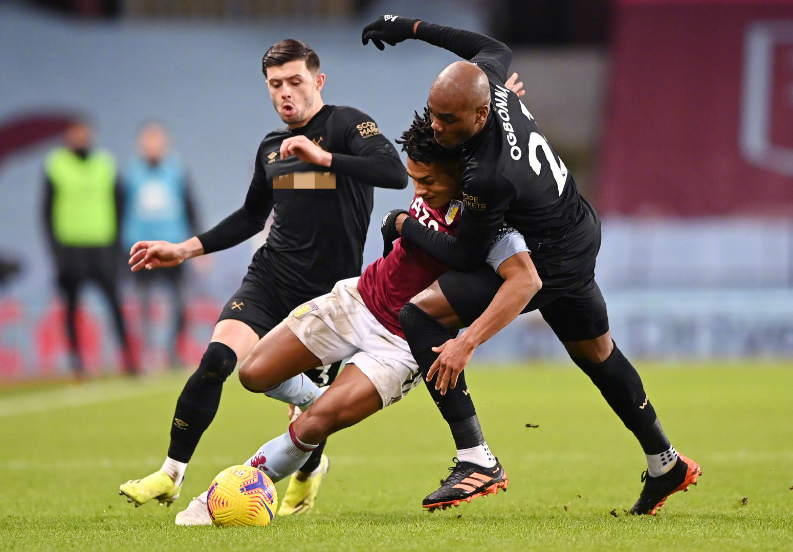 依旧面临巨 依旧面临巨