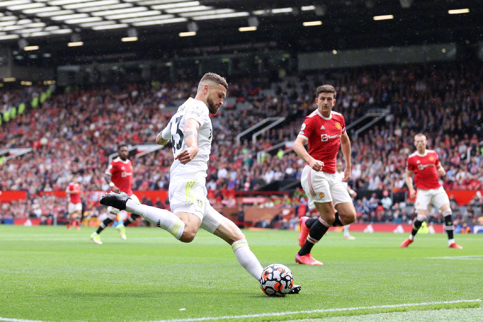 足球成為全 足球成為全